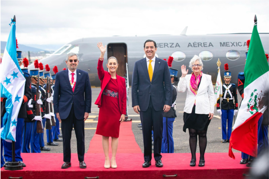 Claudia Sheinbaum llama a la unidad en América Latina desde Honduras