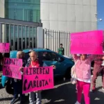 Con-gritos-y-porras-piden-liberar-a-Dona-Carlota-N-mujer-senala-por-ataque-en-Chalco-1-1