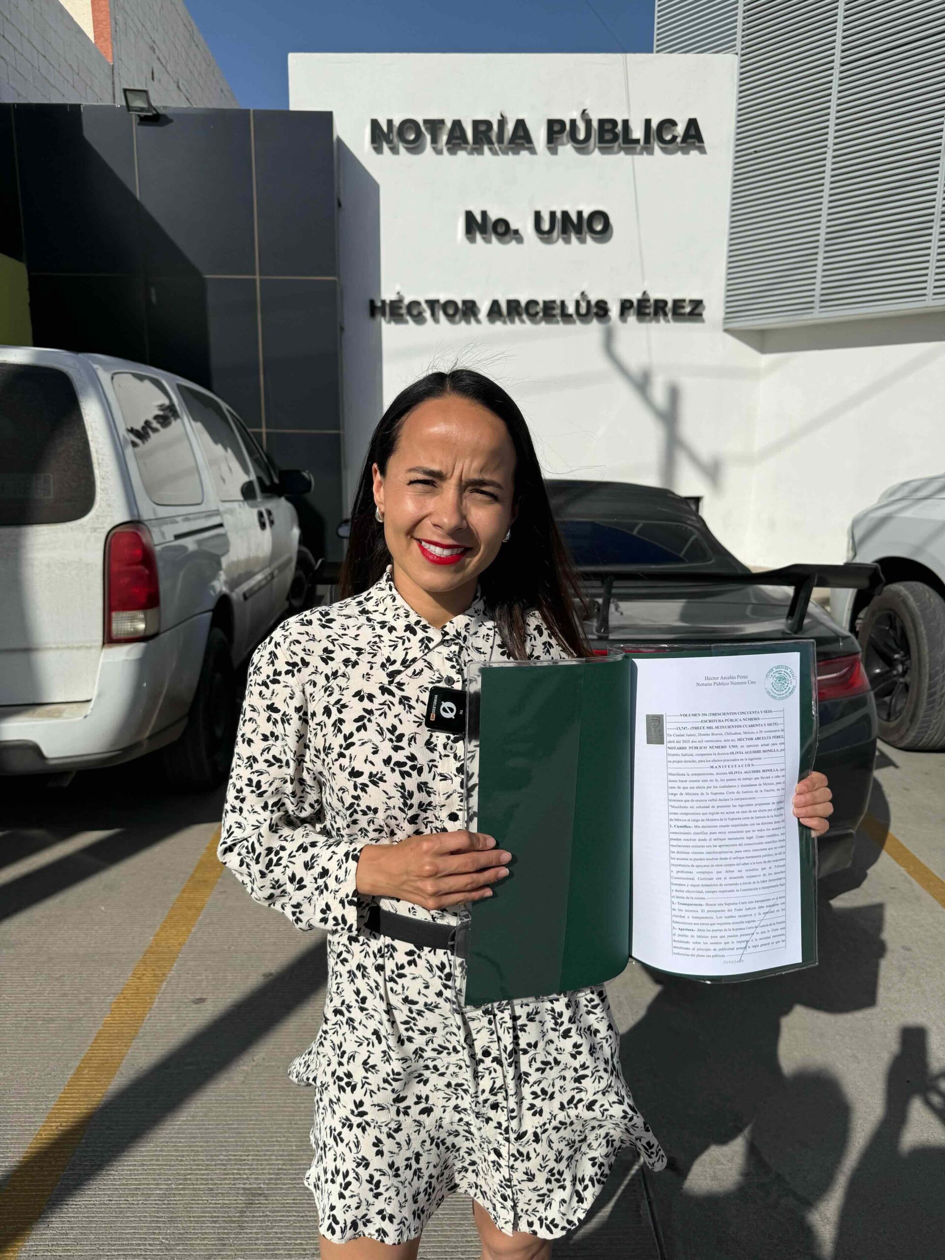 Olivia Aguirre registró ante Notario su plan de trabajo como Ministra de la Suprema Corte y reta a los demás candidatos a hacer lo mismo
