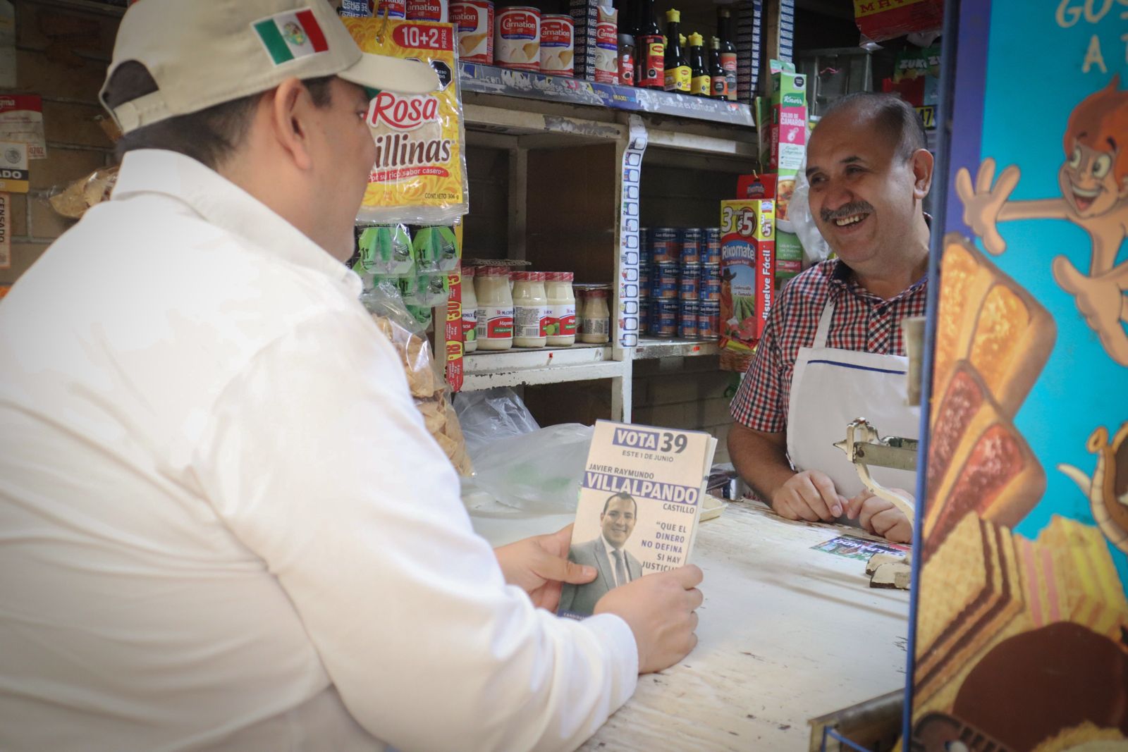 Raymundo Villalpando recorre mercados de Azcapotzalco e invita a la reflexión ciudadana