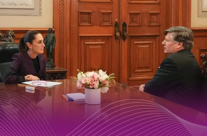 Claudia-Sheinbaum-se-reune-con-Christopher-696×460