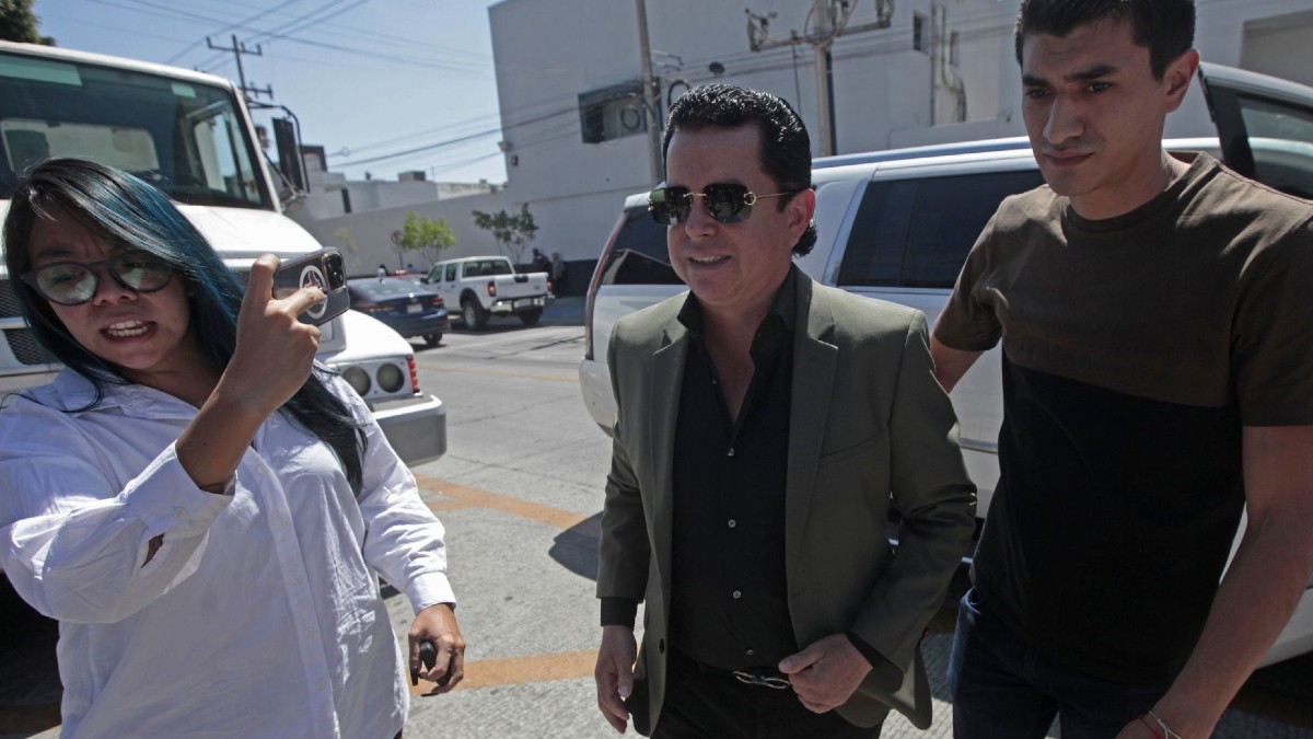 por-que-le-congelaron-5.8-mdp-a-los-alegres-del-barranco-091055