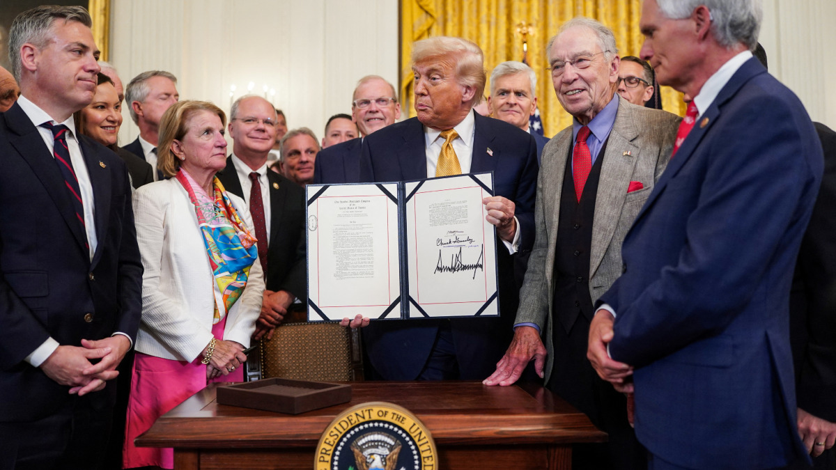 9a032621-764e-4eee-b970-2b200fda903d