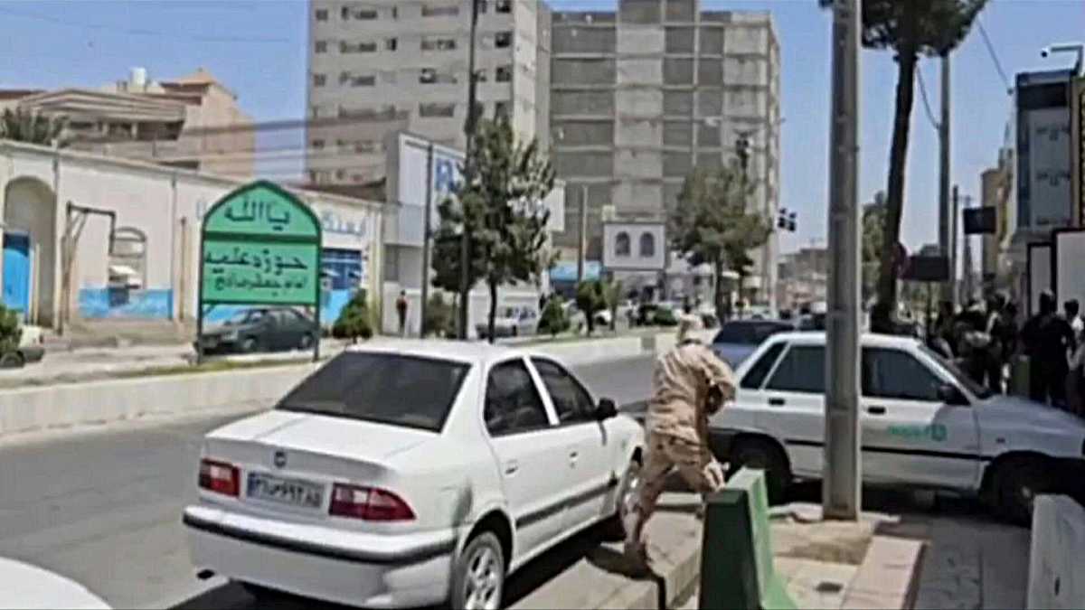 ataque-terrorista-en-iran-061932