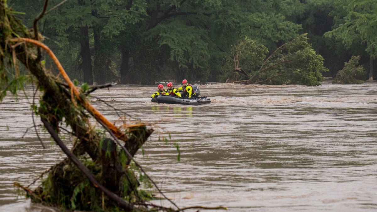 aumenta-a-24-muertos-el-saldo-por-inundaciones-subitas-en-texas-041137