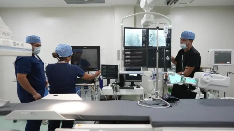 inaugura-sheinbaum-hospital-hemodinamia-bcs