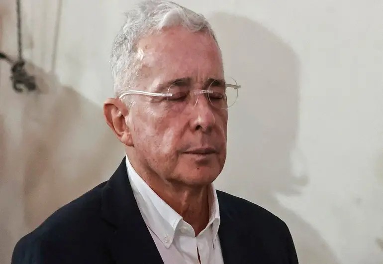 d5ff2a99-a98d-4b27-80c6-d092a5a0a80e