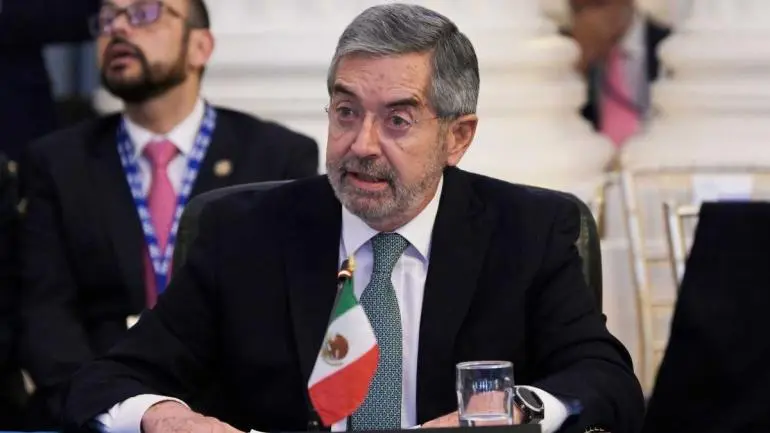 el_canciller_juan_ramon_de_la_fuente