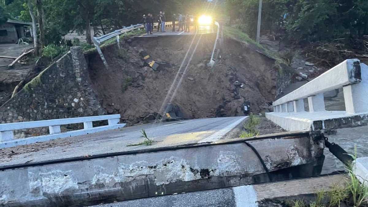 lluvias-y-derrumbes-dejan-incomunicada-chiapas-105810