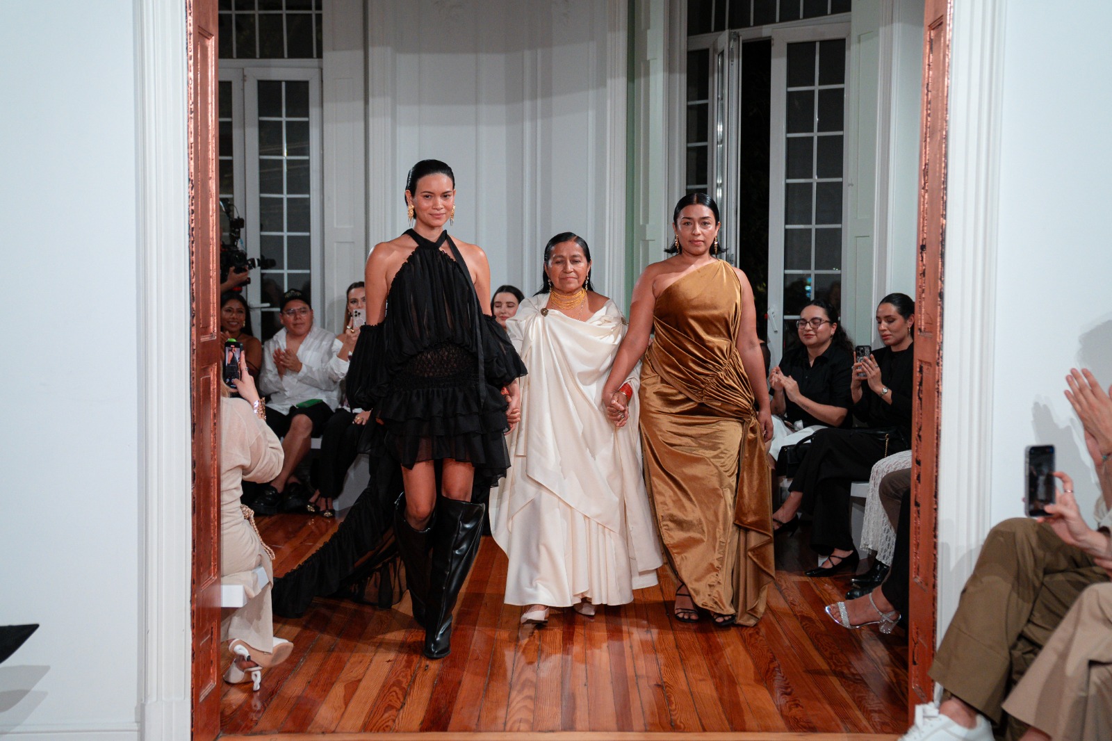 PHOTO-2025-12-19-09-52-38