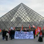 huelga-obliga-al-cierre-del-louvre-trabajadores-protestan-por-condiciones-laborales-103302