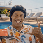 INTER Ronaldinho alberca tarjeta
