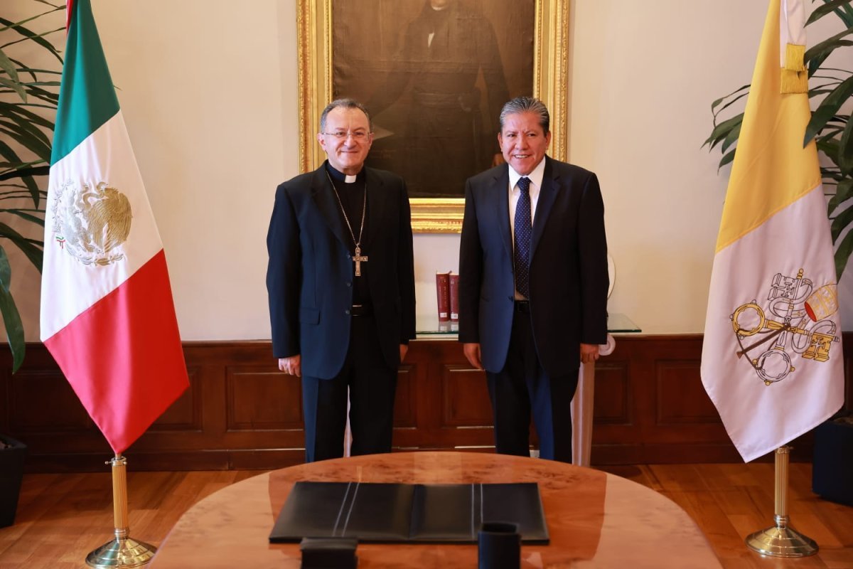 gobernador-david-monreal-se-re-ne-con-nuncio-apost-lico-para-fortalecer-la-paz-en-zacatecas