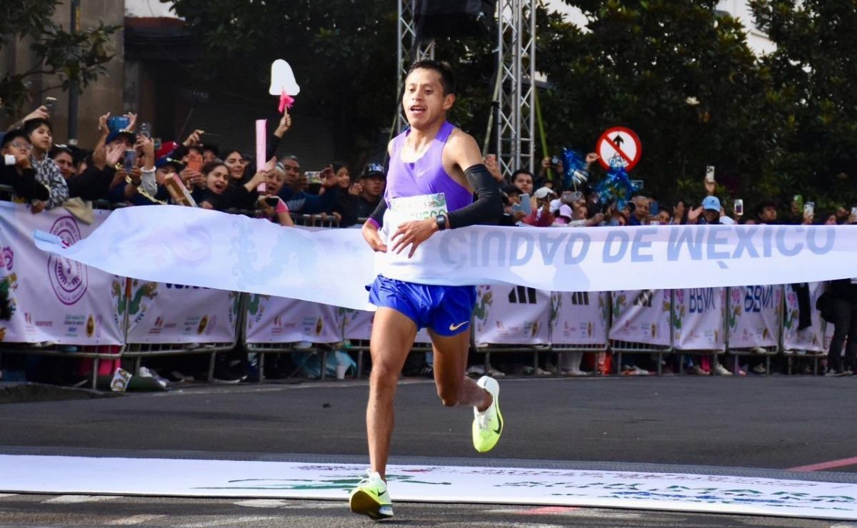 christian-pacheco-ganador-del-xliii-maraton-cdmx