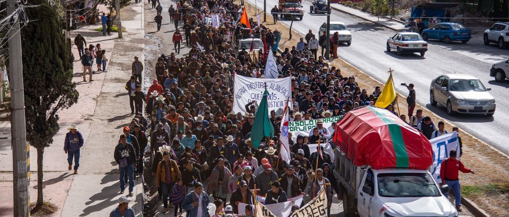 protestan-5-mil-indigenas-chiapas-paz_13_1000x428