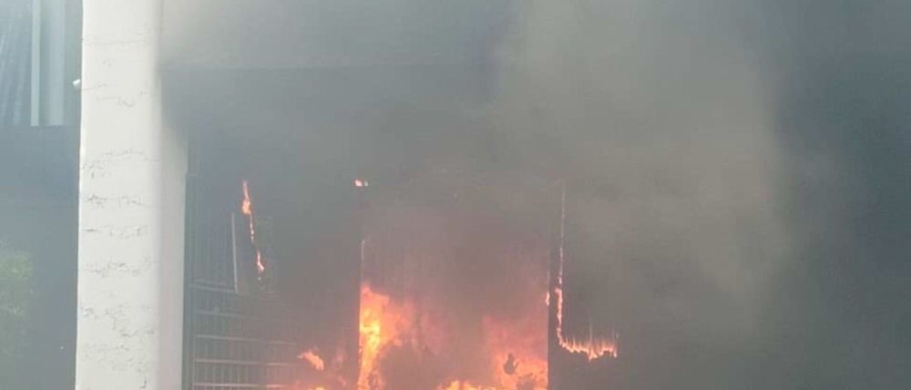 incendio-agencia-autos-nueva-industrial-vallejo_13_1000x428