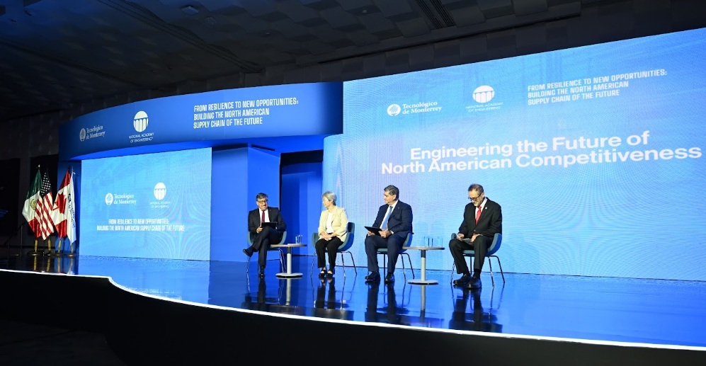 Javier Guzman – Tsu-Jae Liu – David Garza – Guillermo Aguirre