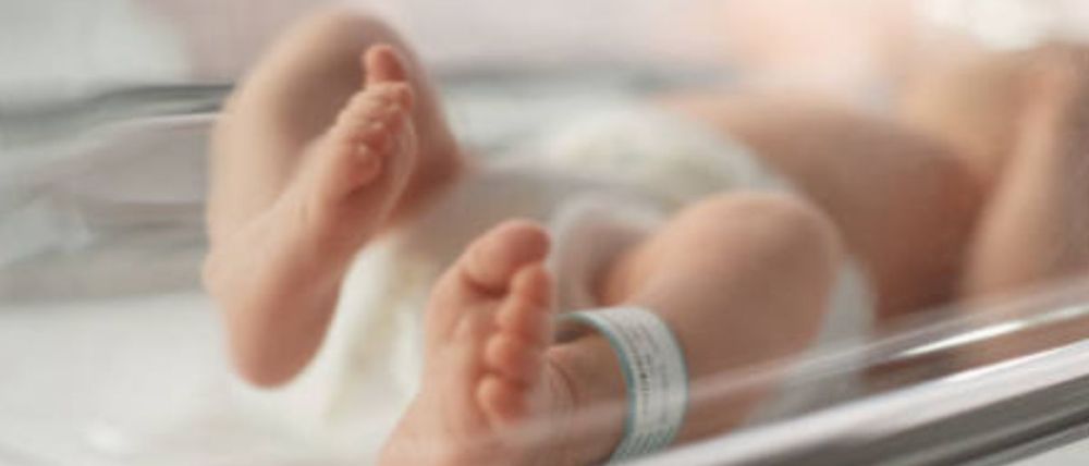 abandonan-a-bebe-recien-nacida-en-lote-baldio-en-cortazar-guanajuato_13_1000x428